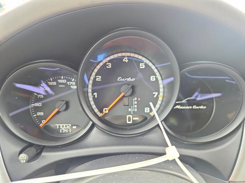 Photo 9 from auction – 2015 PORSCHE MACAN with VIN WP1AF2A54FLB94059