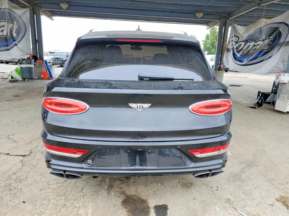 Photo 6 from auction – 2021 BENTLEY BENTAYGA with VIN SJAAM2ZV8MC035958