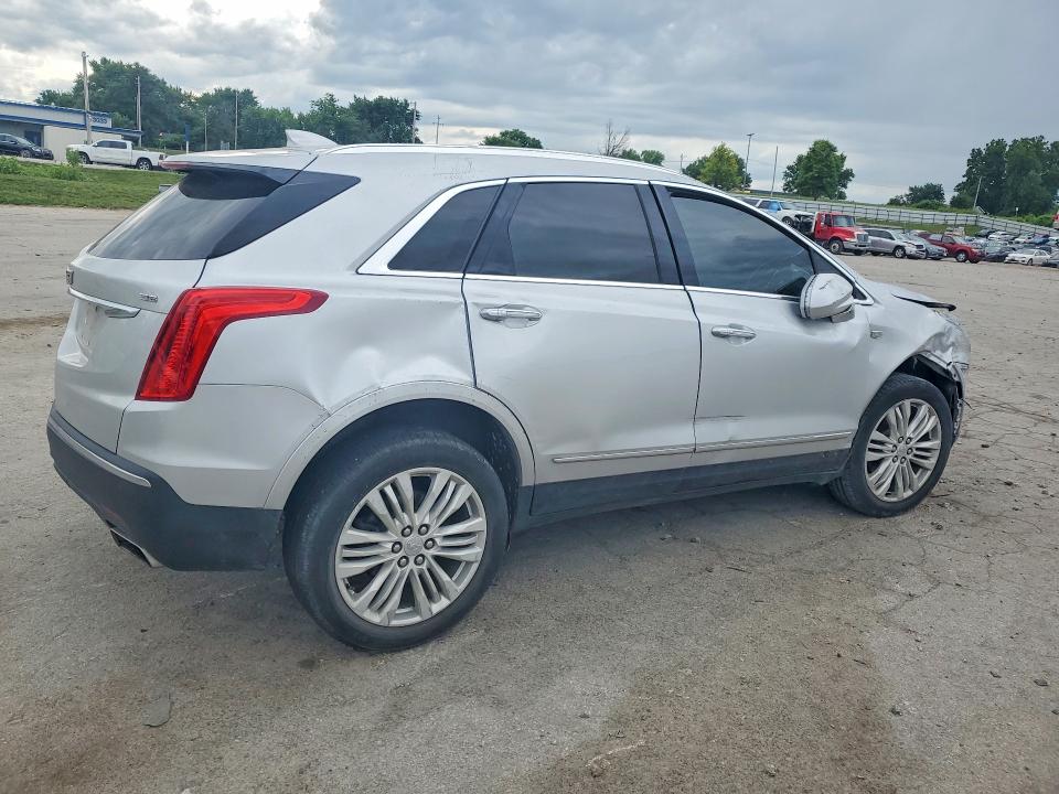 Photo 3 from auction – 2018 CADILLAC XT5 with VIN 1GYKNFRS4JZ119596