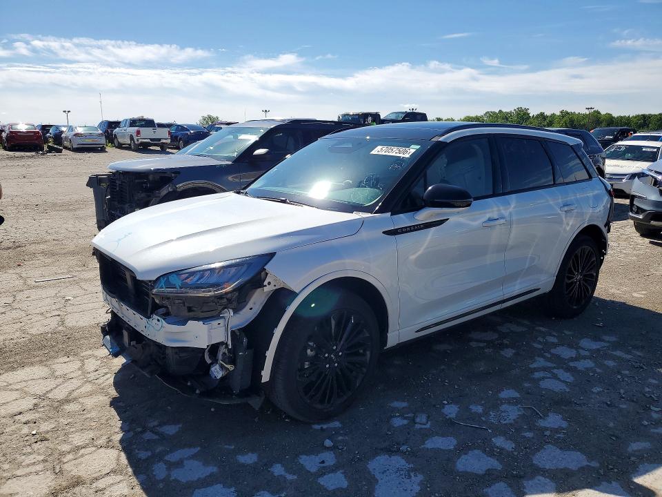 Снимка 1 от търг – 2025 LINCOLN CORSAIR с VIN 5LMCJ1DA2SUL15745