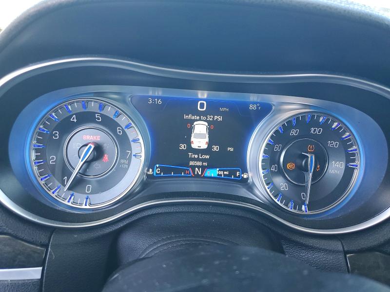 Photo 9 from auction – 2019 CHRYSLER 300 with VIN 2C3CCAEG1KH568650