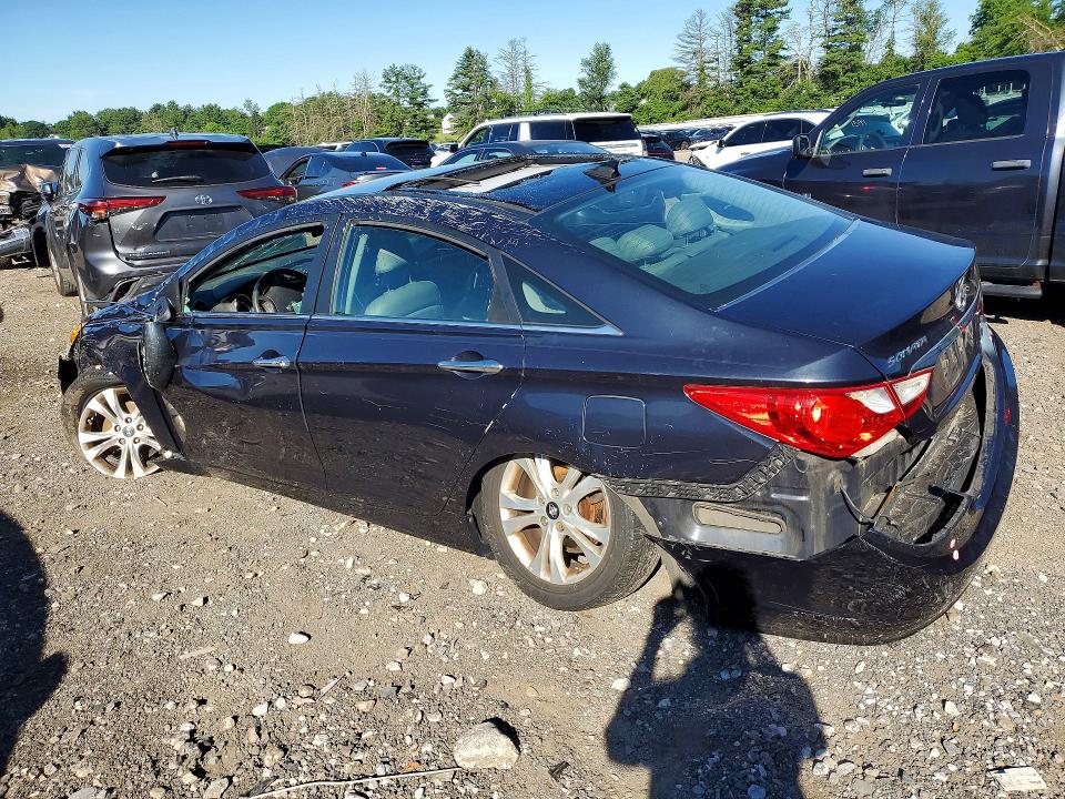 Photo 2 from auction – 2013 HYUNDAI SONATA with VIN 5NPEC4AC4DH674870