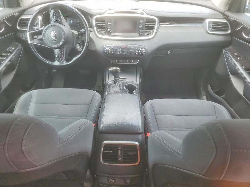Photo 8 from auction – 2017 KIA SORENTO with VIN 5XYPG4A31HG198247