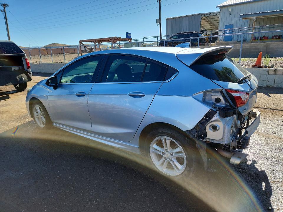 Photo 2 from auction – 2017 CHEVROLET CRUZE with VIN 3G1BE6SMXHS532530
