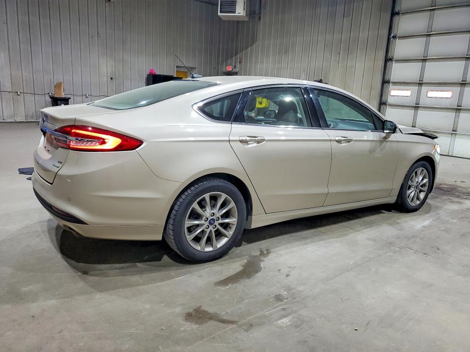 صورة رقم 3 من المزاد - 2017 FORD FUSION مع VIN 3FA6P0HD0HR331675