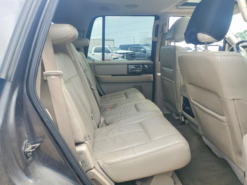 Photo 11 from auction – 2015 LINCOLN NAVIGATOR with VIN 5LMJJ2HT2FEJ04117