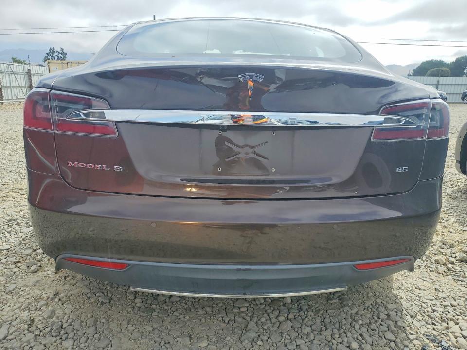 Photo 6 from auction – 2014 TESLA MODEL S with VIN 5YJSA1H13EFP50056