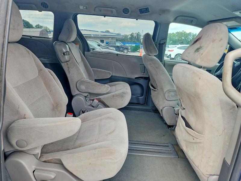 Photo 11 from auction – 2016 TOYOTA SIENNA with VIN 5TDKK3DCXGS727484