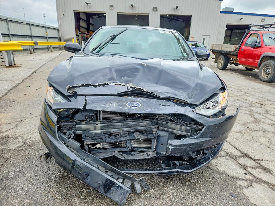 Photo 5 from auction – 2018 FORD FUSION with VIN 3FA6P0G71JR195137