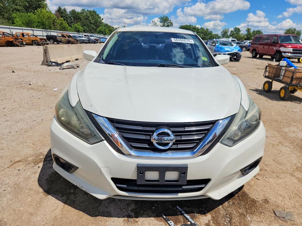 Photo 5 from auction – 2017 NISSAN ALTIMA with VIN 1N4AL3AP0HC156614