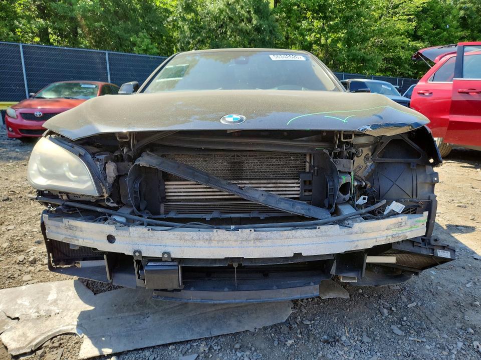 Photo 5 from auction – 2015 BMW 750 with VIN WBAYF8C55FD654367
