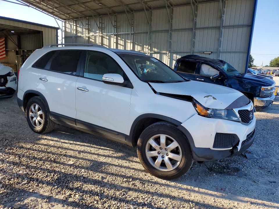 Photo 4 from auction – 2012 KIA SORENTO with VIN 5XYKT4A23CG296590