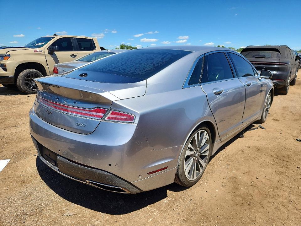 Photo 3 from auction – 2020 LINCOLN MKZ with VIN 3LN6L5E98LR611335