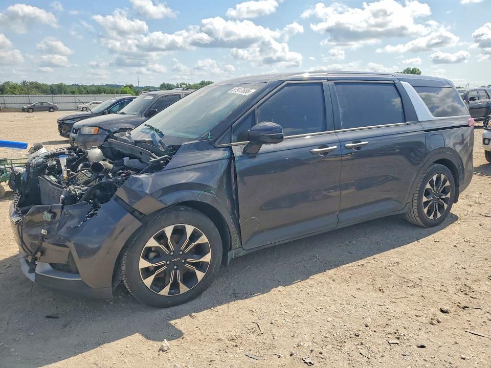 Photo 1 from auction – 2024 KIA CARNIVAL with VIN KNDNC5H32R6421883