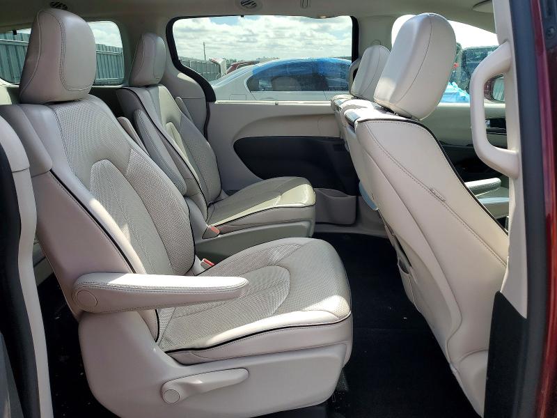 Снимка 11 от търг – 2017 CHRYSLER PACIFICA с VIN 2C4RC1N78HR679558