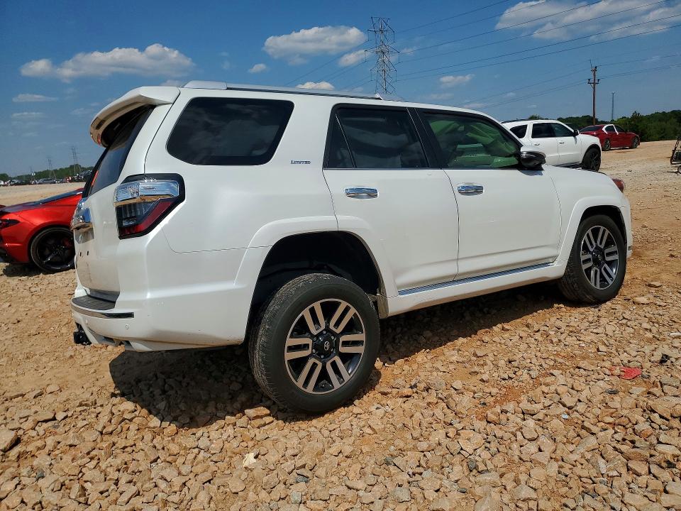 Photo 3 from auction – 2024 TOYOTA 4RUNNER with VIN JTEKU5JR7R6251045