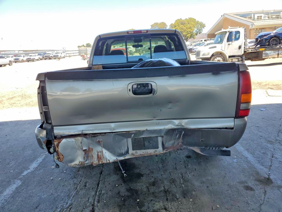 Photo 6 from auction – 1999 GMC NEW SIERRA with VIN 2GTEC19T8X1565515