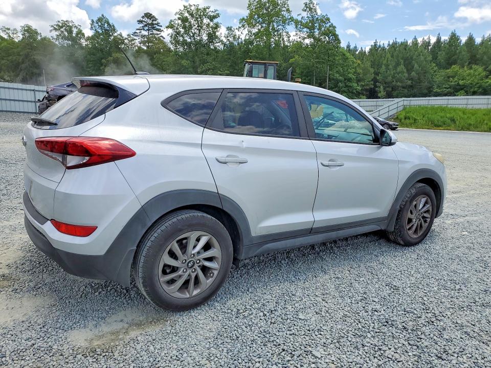 Photo 3 from auction – 2016 HYUNDAI TUCSON with VIN KM8J23A42GU161644