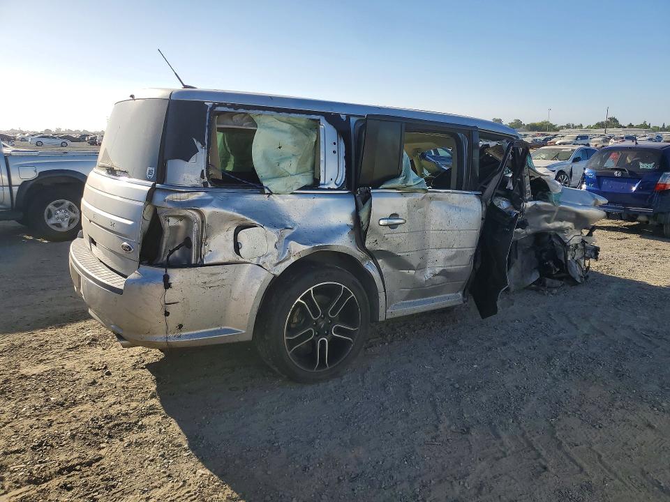 Photo 3 from auction – 2015 FORD FLEX with VIN 2FMGK5C85FBA14812