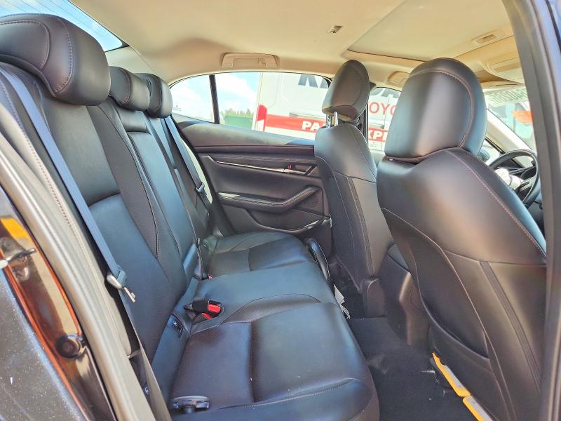 Photo 10 from auction – 2022 MAZDA 3 with VIN 3MZBPADL5NM311472