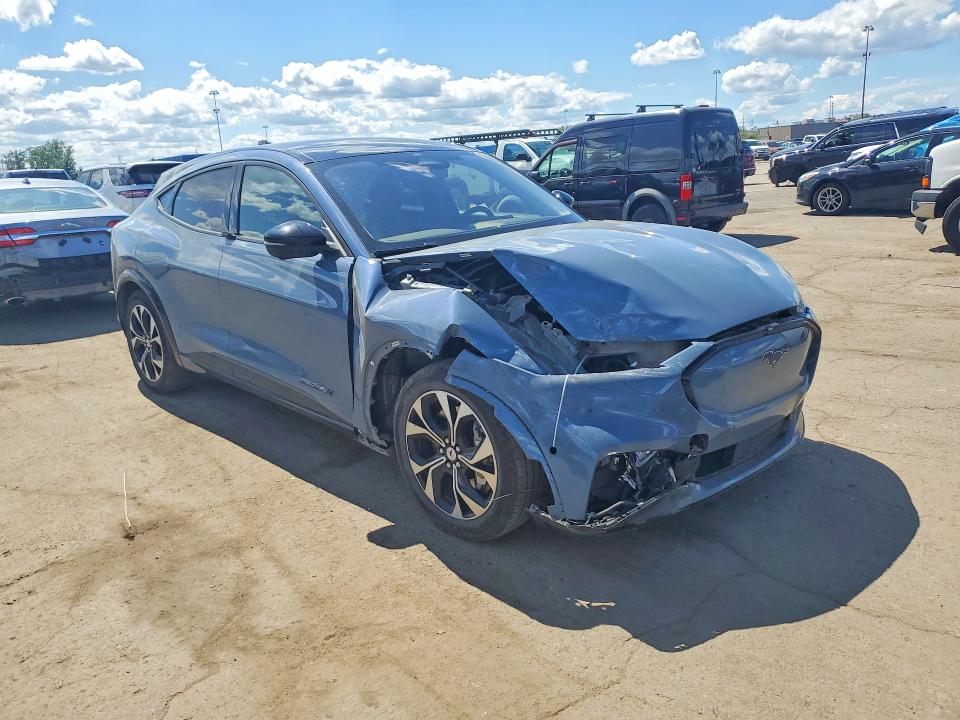 Photo 4 from auction – 2023 FORD MUSTANG MACH-E with VIN 3FMTK3SU3PMA90997
