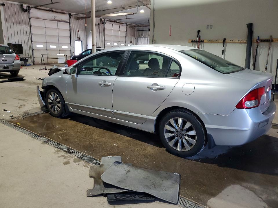Photo 2 from auction – 2010 HONDA CIVIC with VIN 2HGFA1F83AH303489