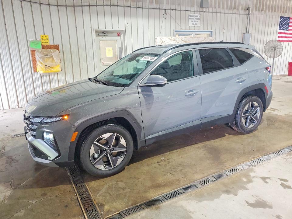 HYUNDAI TUCSON 2026 with VIN 5NMJCCDE6TH631889 - Photo from auction