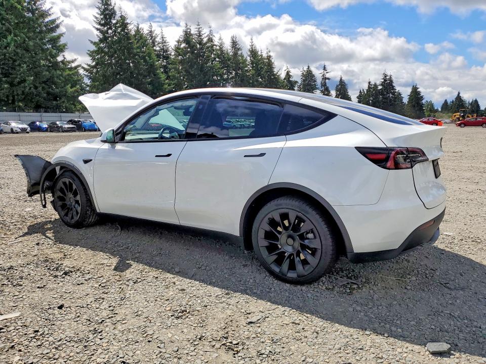 Photo 2 from auction – 2023 TESLA MODEL Y with VIN 7SAYGDEE1PA145747