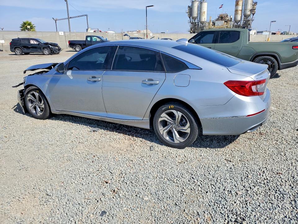 Photo 2 from auction – 2018 HONDA ACCORD with VIN 1HGCV1F58JA008612