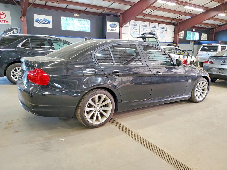 Photo 3 from auction – 2011 BMW 328 with VIN WBAPK5C51BA994021
