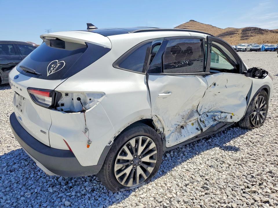Photo 3 from auction – 2020 FORD ESCAPE with VIN 1FMCU0BZ2LUC56002
