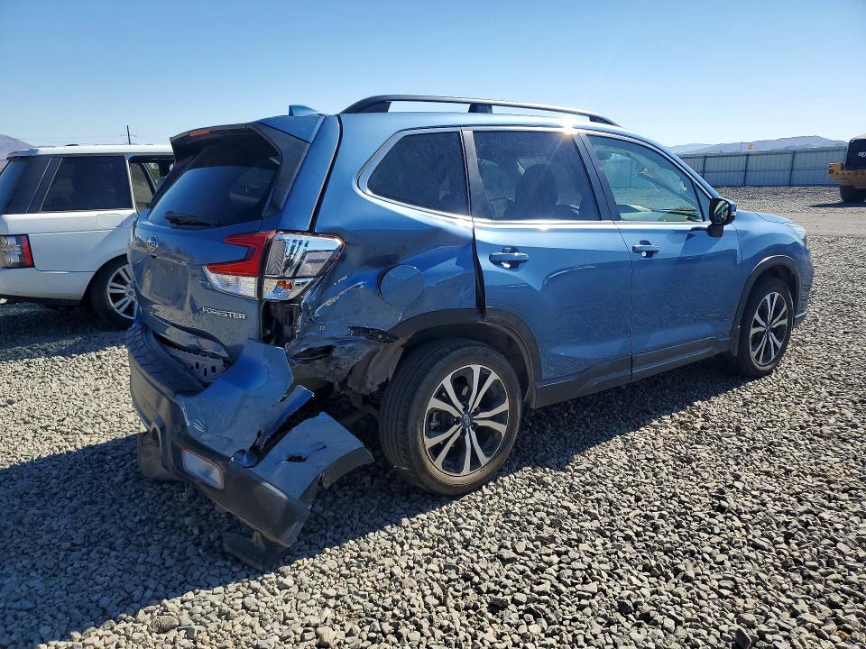Photo 3 from auction – 2020 SUBARU FORESTER with VIN JF2SKAUC3LH418038