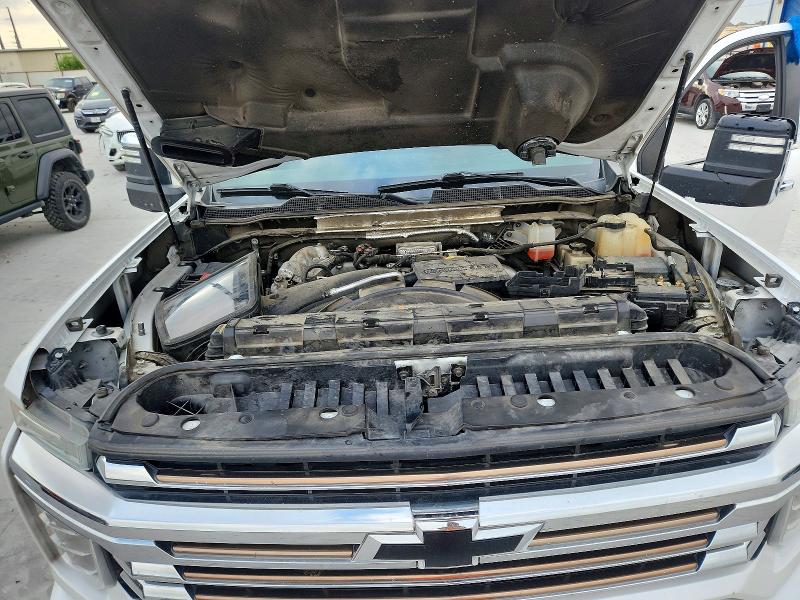 Photo 11 from auction – 2020 CHEVROLET SILVERADO with VIN 1GC4YREYXLF252966