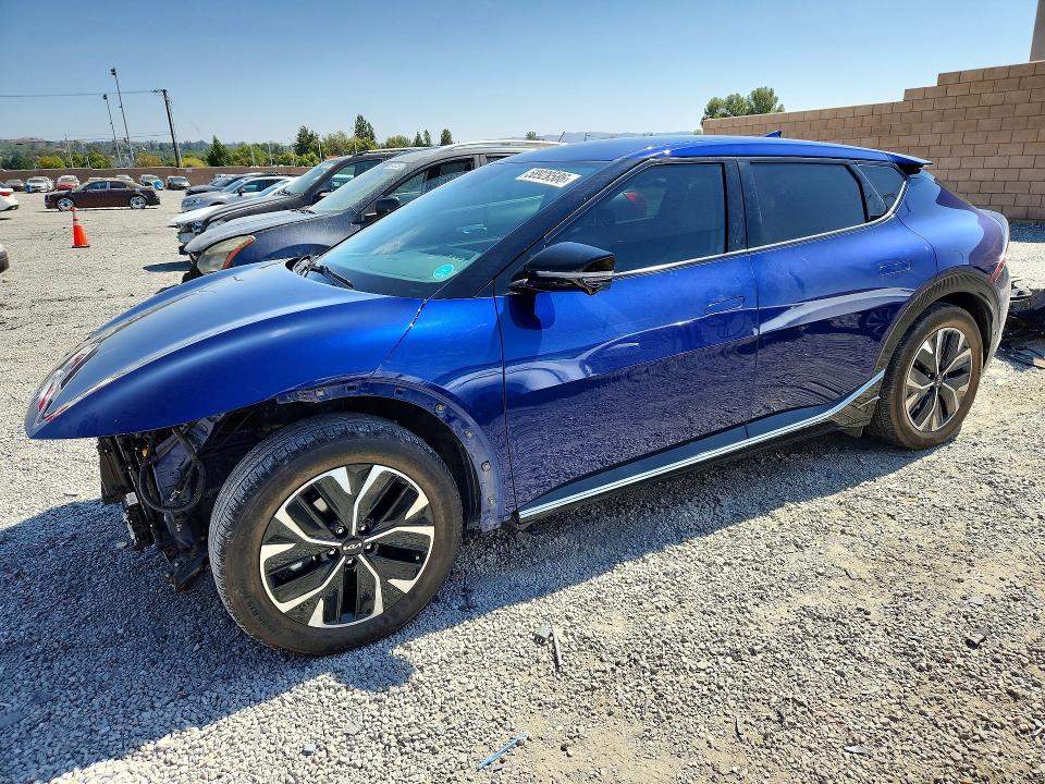 KIA EV6 2024 with VIN KNDC3DLCXR5618878 - Photo from auction
