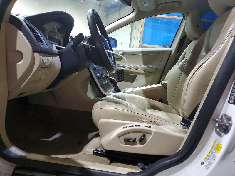 Photo 7 from auction – 2015 VOLVO XC60 with VIN YV449MDD6F2616517