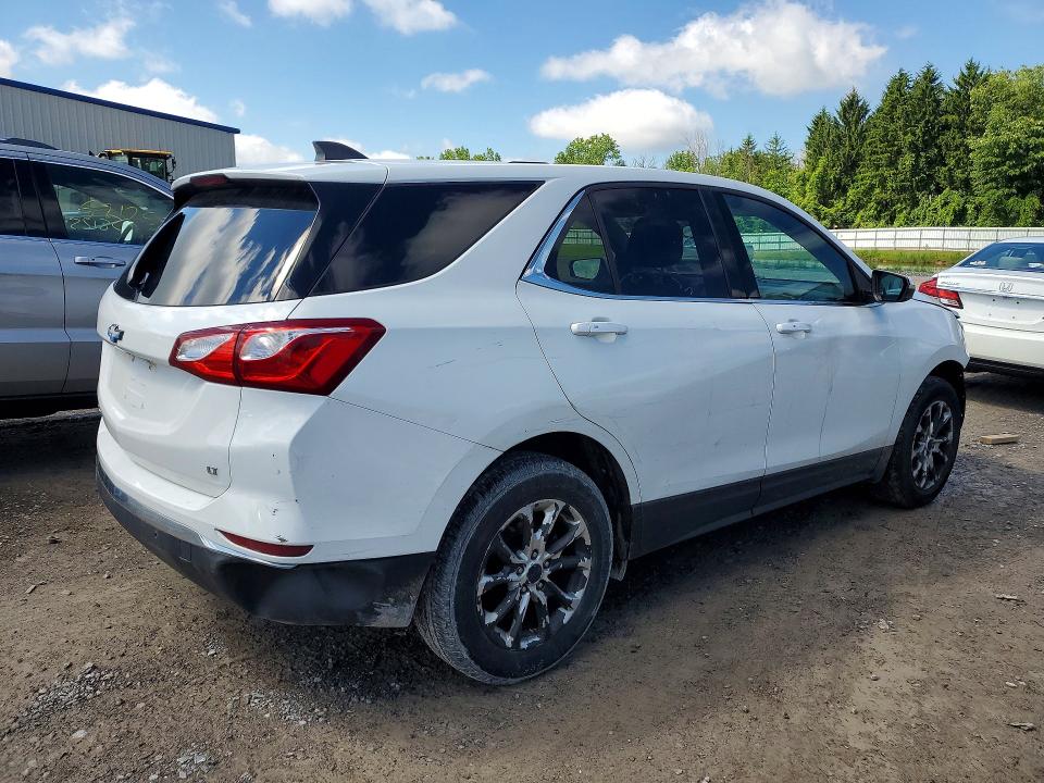 Photo 3 from auction – 2018 CHEVROLET EQUINOX with VIN 2GNAXJEV0J6312829