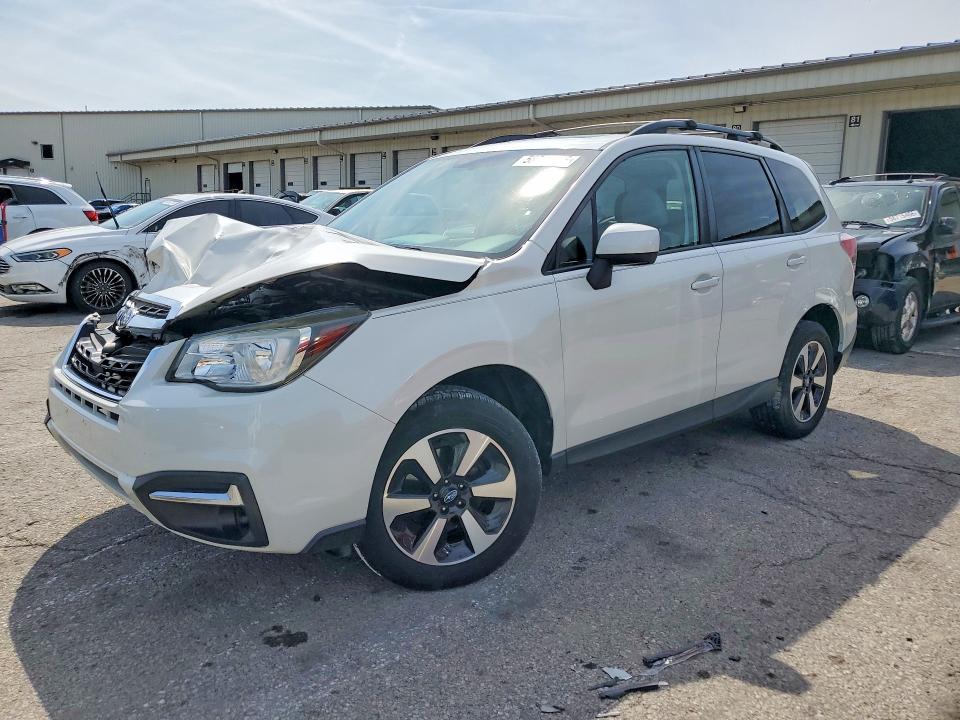SUBARU FORESTER 2017 with VIN JF2SJAEC7HH416544 - Photo from auction