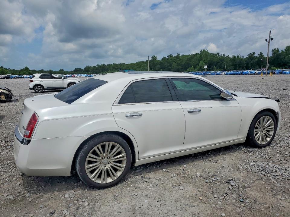 Photo 3 from auction – 2011 CHRYSLER 300C with VIN 2C3CA6CT6BH528308