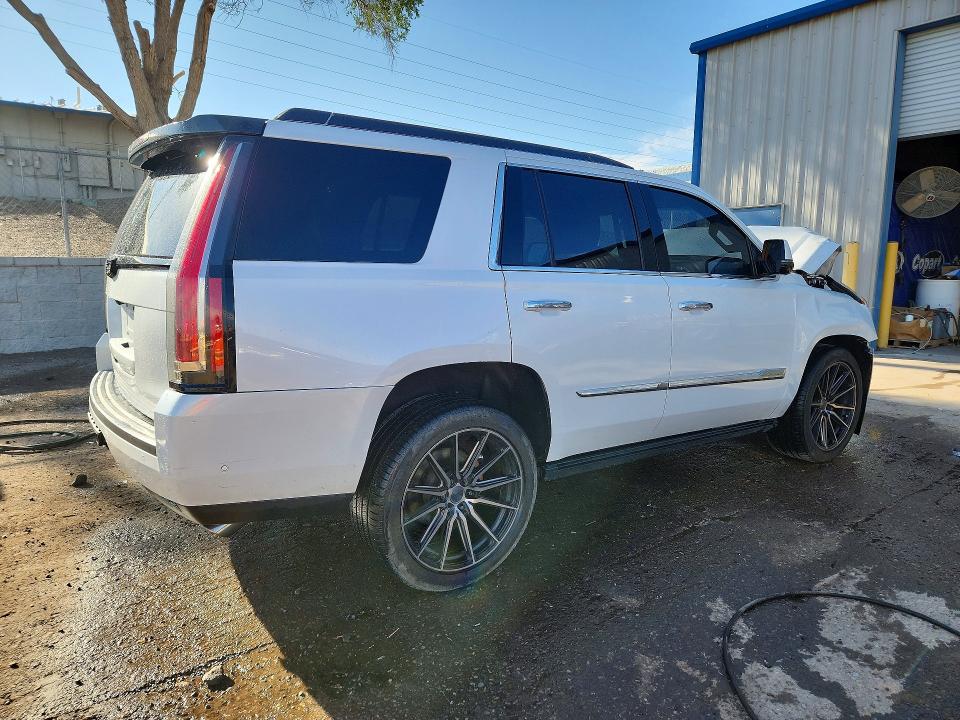 Photo 3 from auction – 2017 CADILLAC ESCALADE with VIN 1GYS4DKJ0HR163971