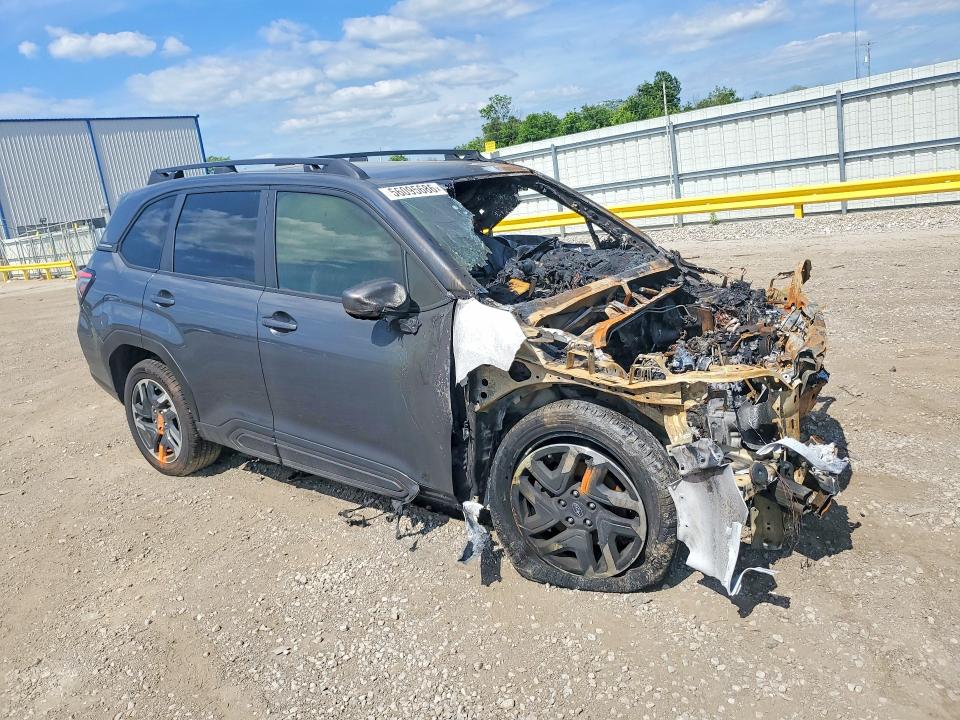 Photo 4 from auction – 2025 SUBARU FORESTER with VIN JF2SLDRC1SH447141