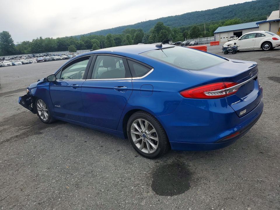 Photo 2 from auction – 2017 FORD FUSION with VIN 3FA6P0LUXHR240016