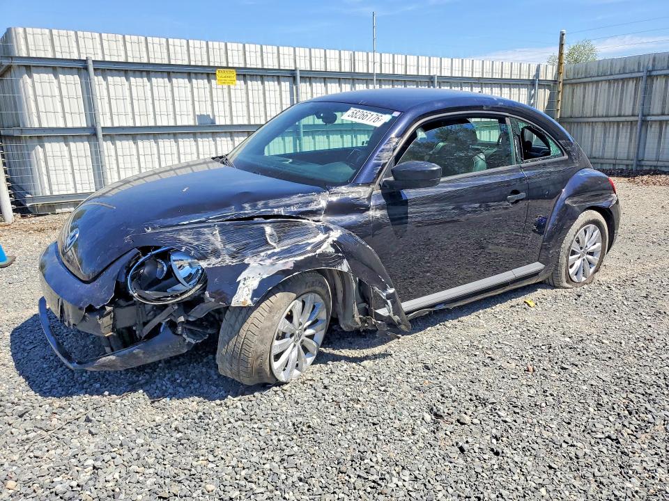 VOLKSWAGEN BEETLE 2016 with VIN 3VWF17ATXGM611392 - Photo from auction