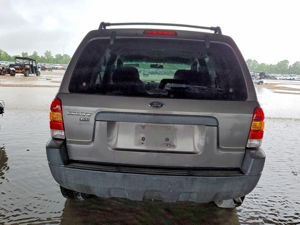 Photo 6 from auction – 2003 FORD ESCAPE with VIN 1FMYU03123KE14008