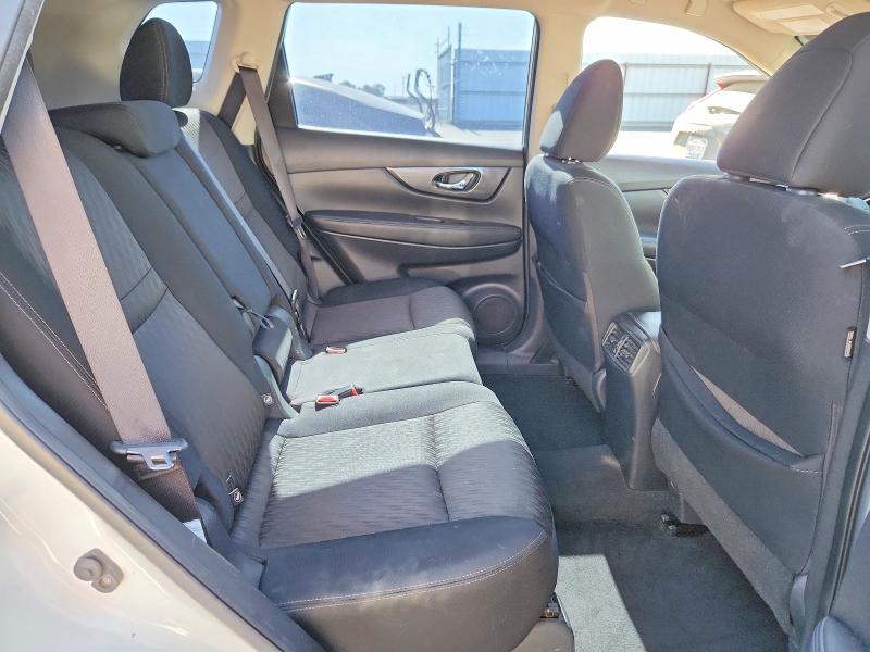 Photo 11 from auction – 2017 NISSAN ROGUE with VIN KNMAT2MV4HP523733