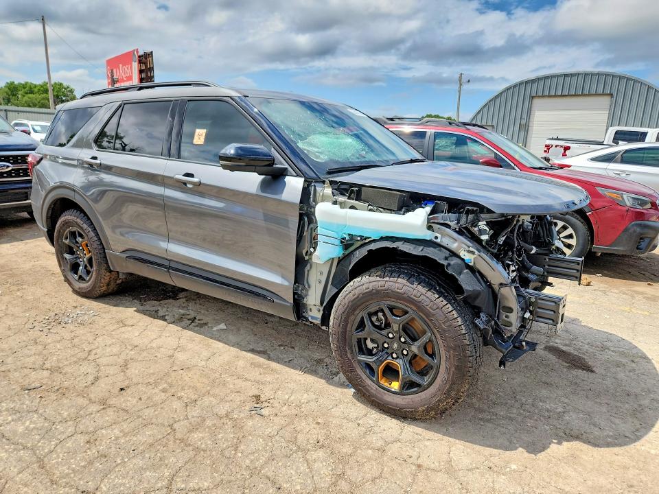 Photo 4 from auction – 2026 FORD EXPLORER with VIN 1FMWK8JC6TGA51697