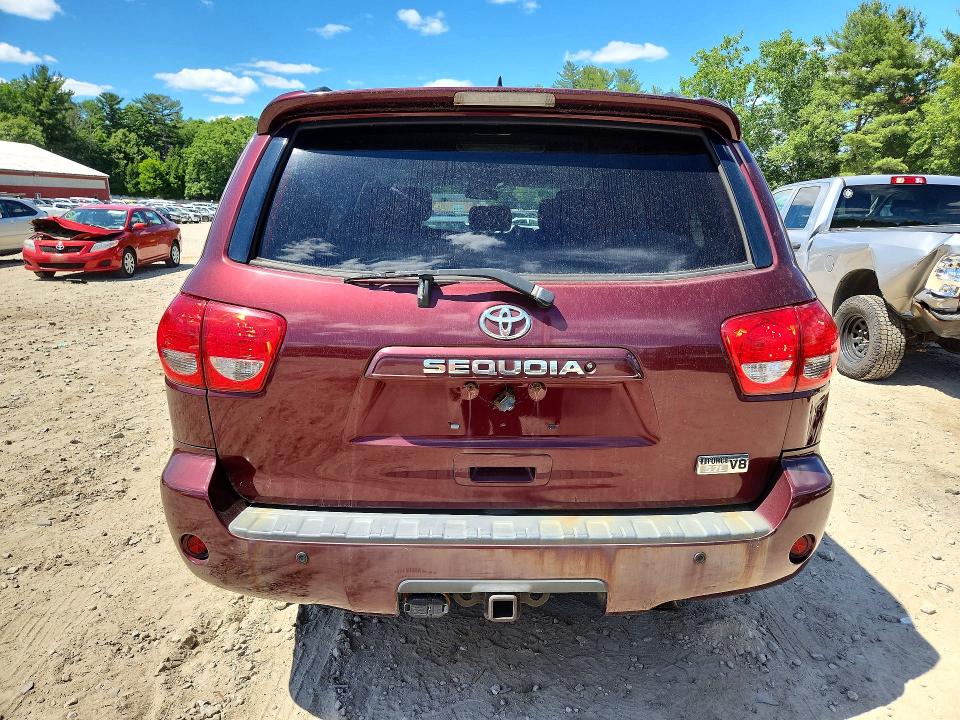 Photo 6 from auction – 2011 TOYOTA SEQUOIA with VIN 5TDBY5G1XBS050269
