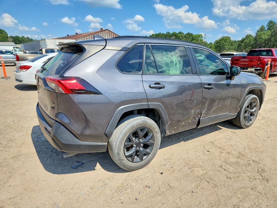 Photo 3 from auction – 2021 TOYOTA RAV4 with VIN 2T3H1RFV8MW140046
