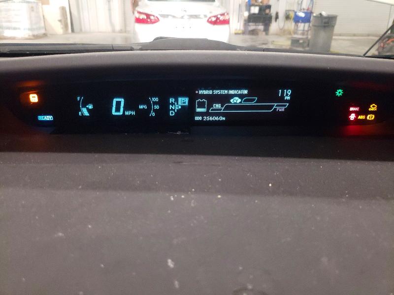 Photo 9 from auction – 2013 TOYOTA PRIUS with VIN JTDKN3DU2D1626349