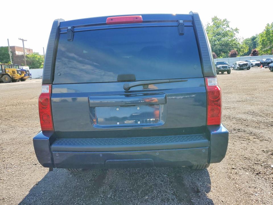 Photo 6 from auction – 2010 JEEP COMMANDER with VIN 1J4RG4GK1AC125343