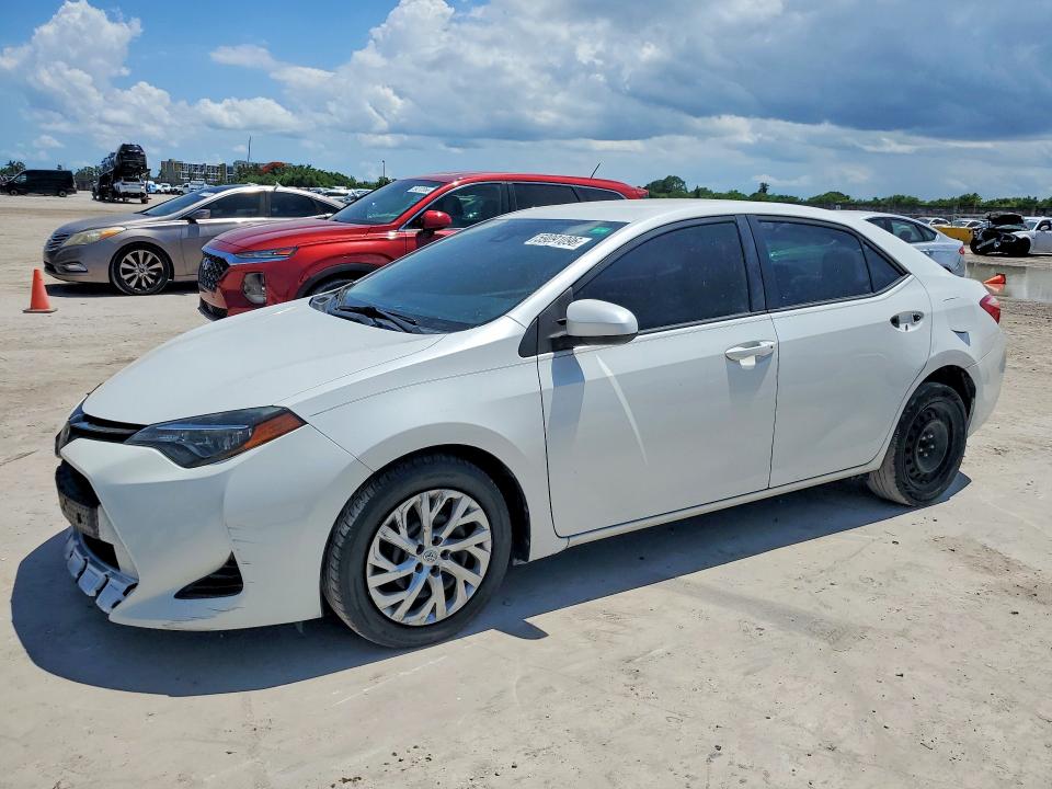 TOYOTA COROLLA 2018 with VIN 5YFBURHEXJP841834 - Photo from auction